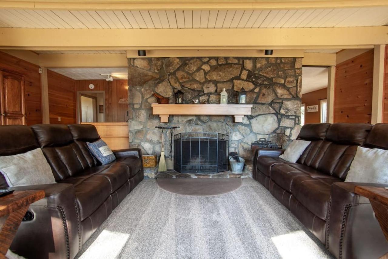 Bear View Chalet With Hot Tub And Near Ober Gatlinburg Luaran gambar