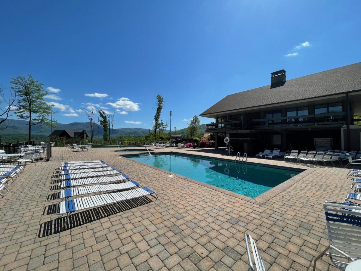 Bear View Chalet With Hot Tub And Near Ober Gatlinburg Luaran gambar