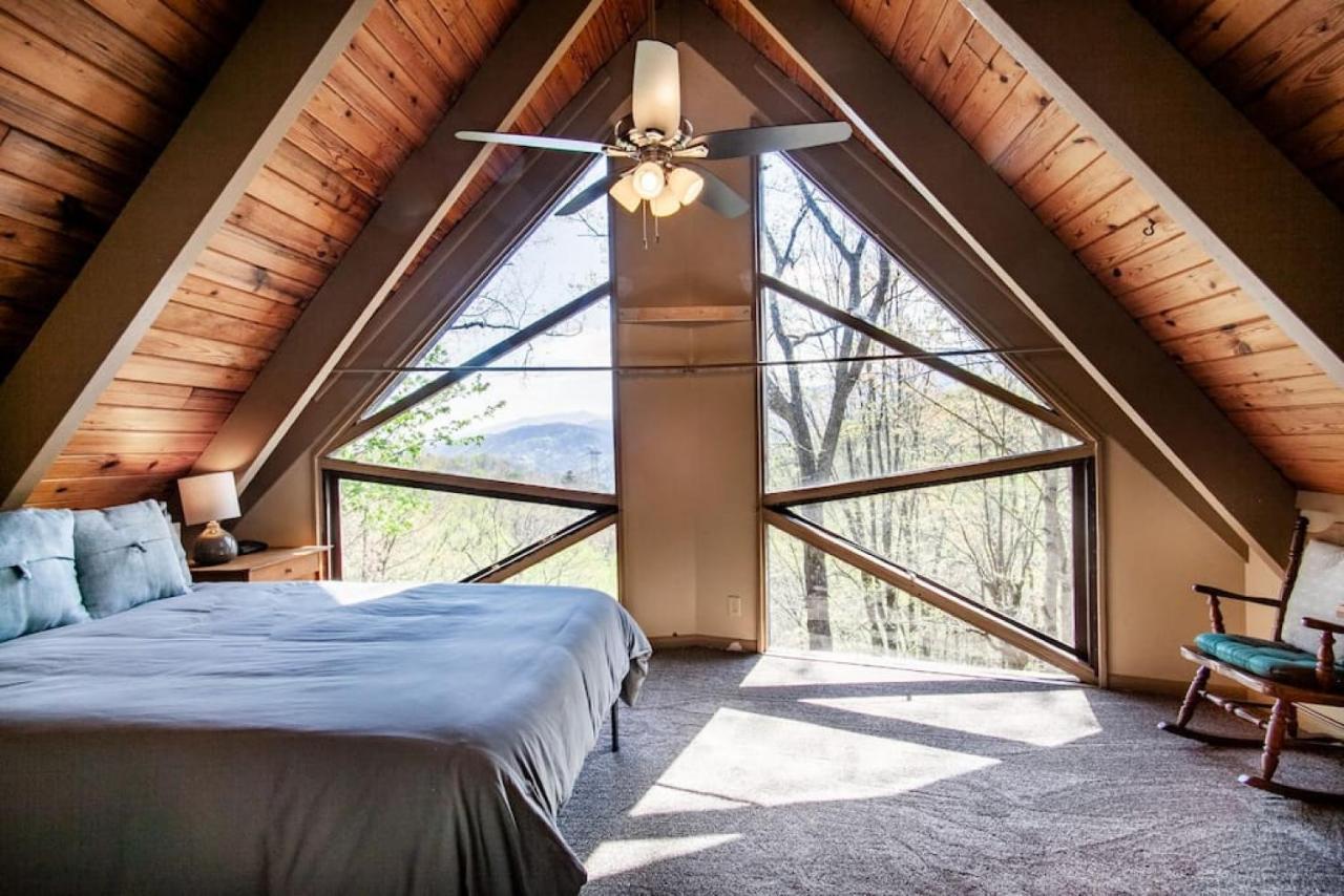 Bear View Chalet With Hot Tub And Near Ober Gatlinburg Luaran gambar